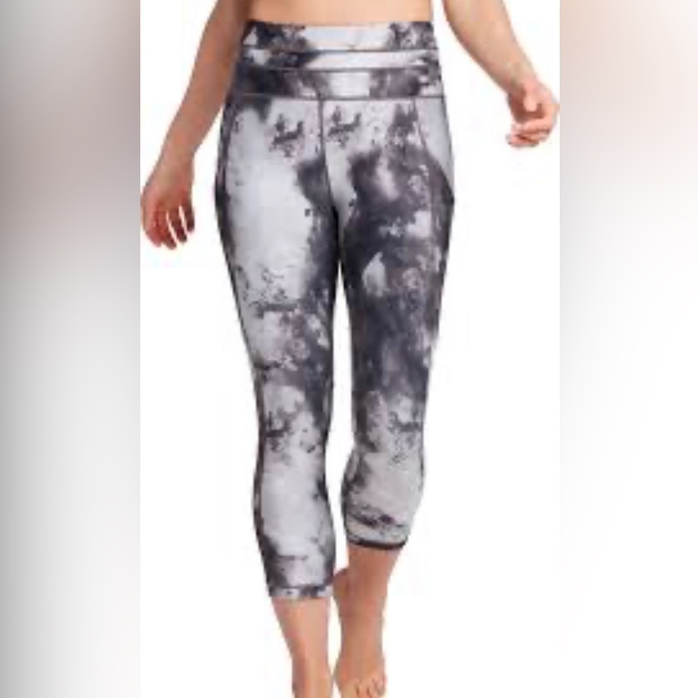 Calia by Carrie Underwood High Rise‎ Capri Mid-calf Length Women’s Size M